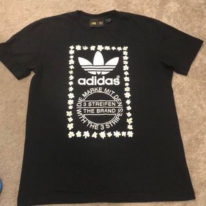 Adidas T-shirt